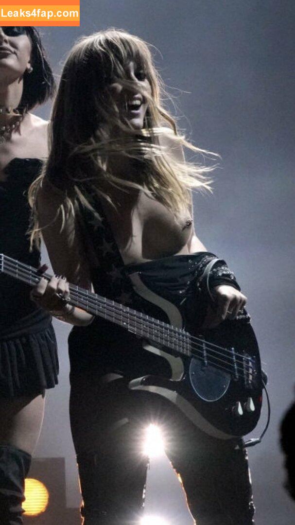 Victoria De Angelis / Maneskin bassist / Victoria leaked photo photo #0030