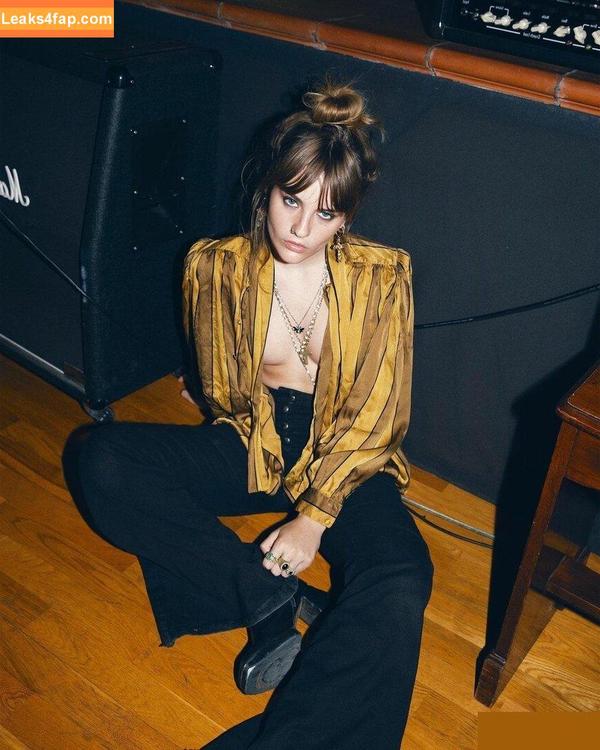 Victoria De Angelis / Maneskin bassist / vicdeangelis leaked photo photo #0104