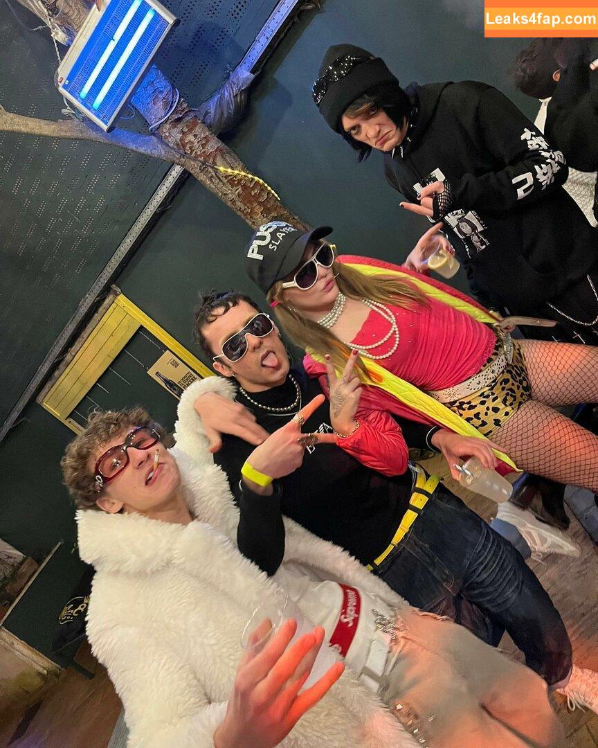 Victoria De Angelis / Maneskin bassist / vicdeangelis leaked photo photo #0140