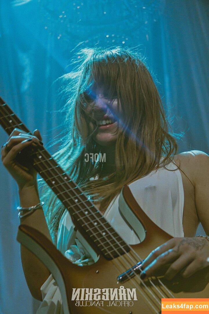 Victoria De Angelis / Maneskin bassist / vicdeangelis leaked photo photo #0150