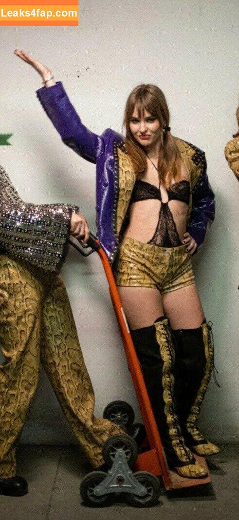 Victoria De Angelis / Maneskin bassist / vicdeangelis leaked photo photo #0162