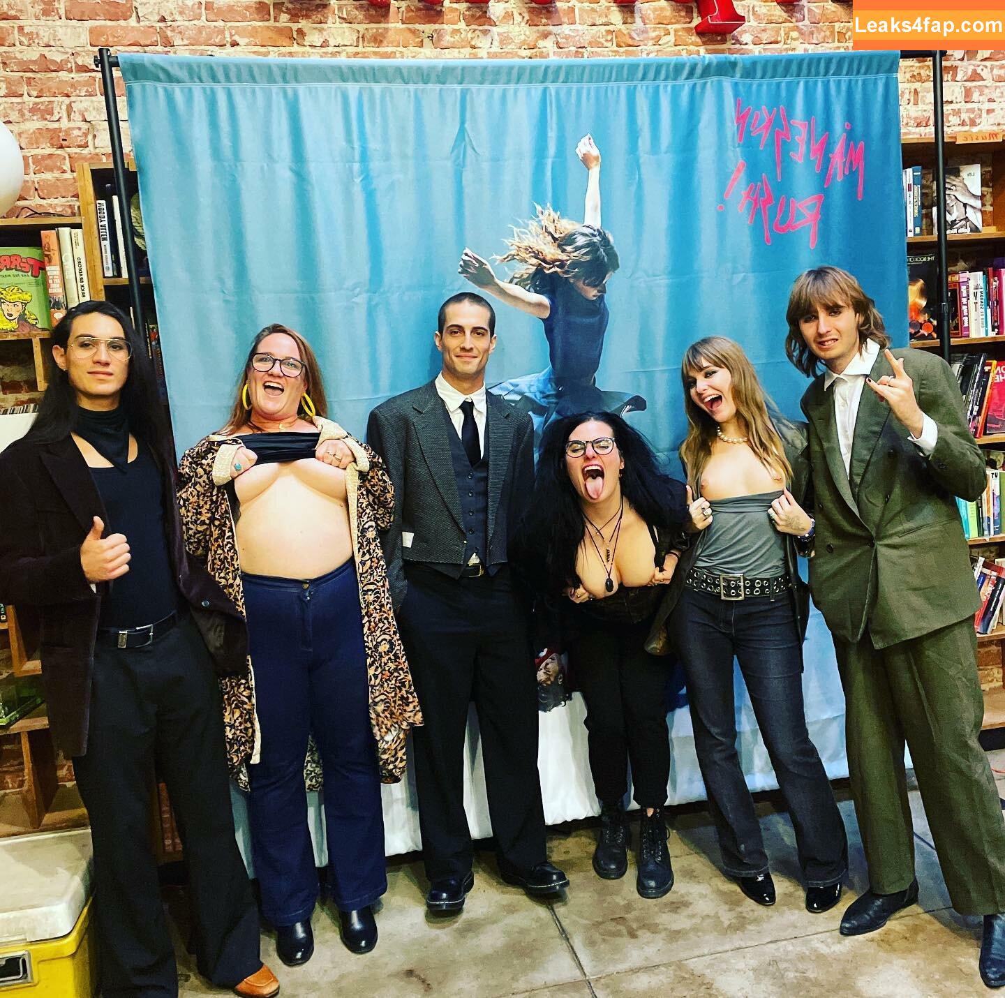 Victoria De Angelis / Maneskin bassist / vicdeangelis leaked photo photo #0175