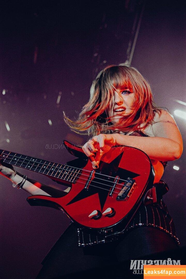 Victoria De Angelis / Maneskin bassist / vicdeangelis слитое фото фото #0377