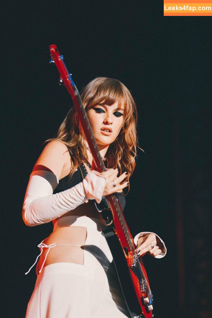 Victoria De Angelis / Maneskin bassist / vicdeangelis слитое фото фото #0430