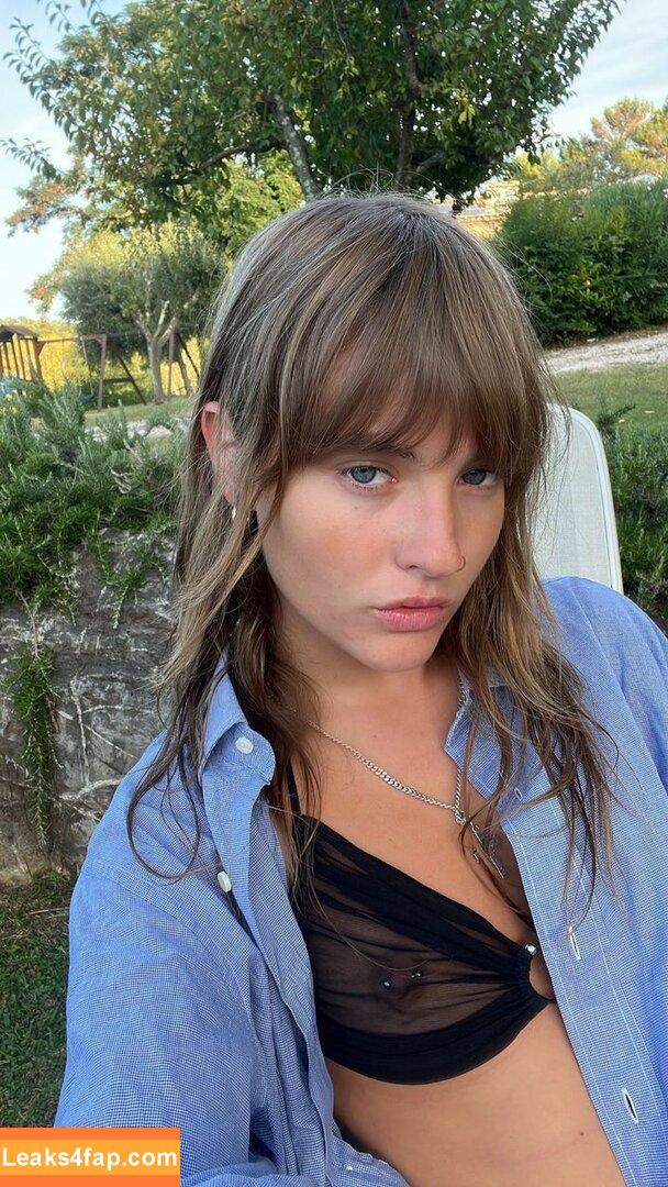 Victoria De Angelis / Maneskin bassist / vicdeangelis leaked photo photo #0462