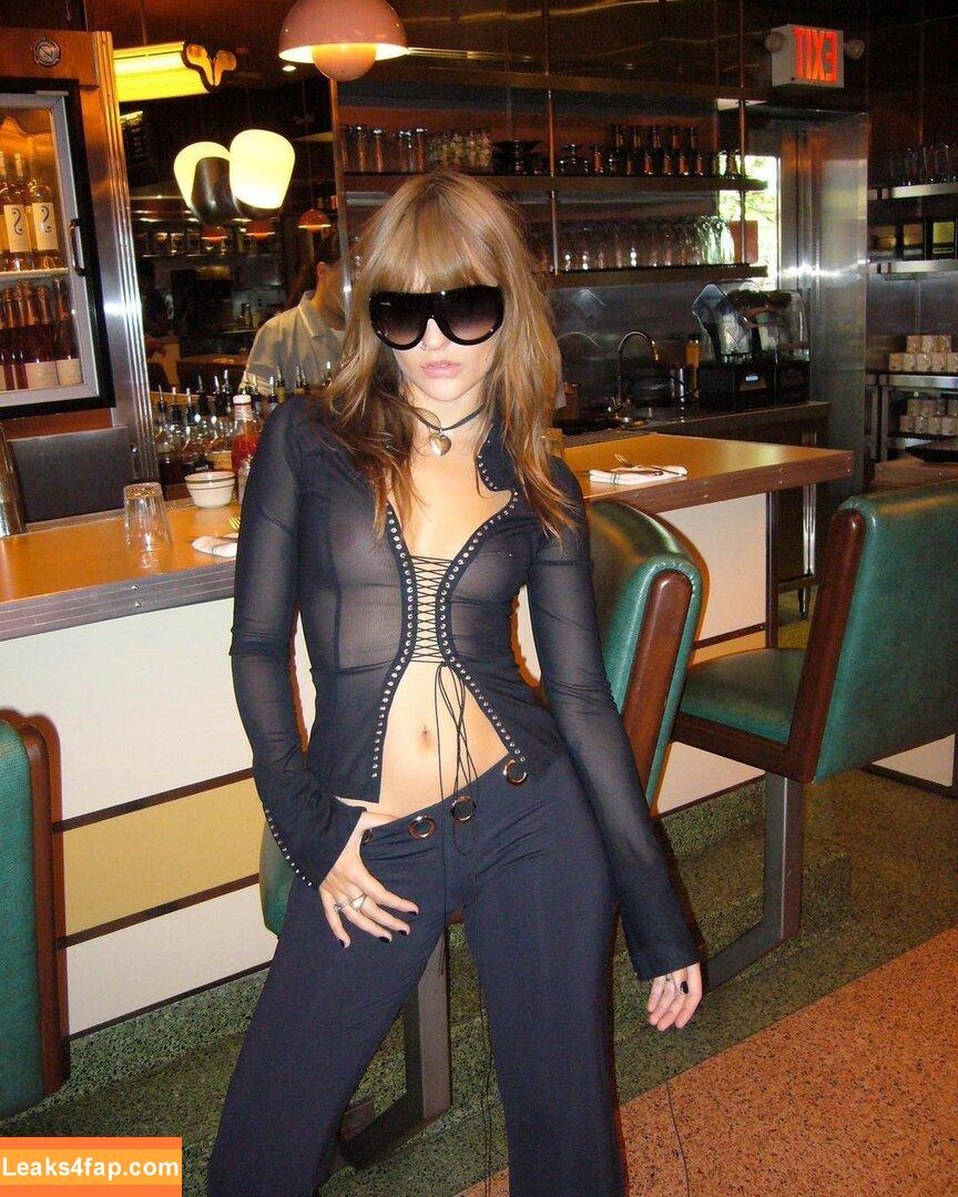 Victoria De Angelis / Maneskin bassist / vicdeangelis слитое фото фото #0505