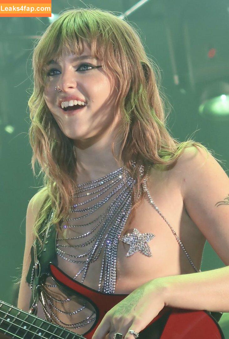 Victoria De Angelis / Maneskin bassist / vicdeangelis leaked photo photo #0526