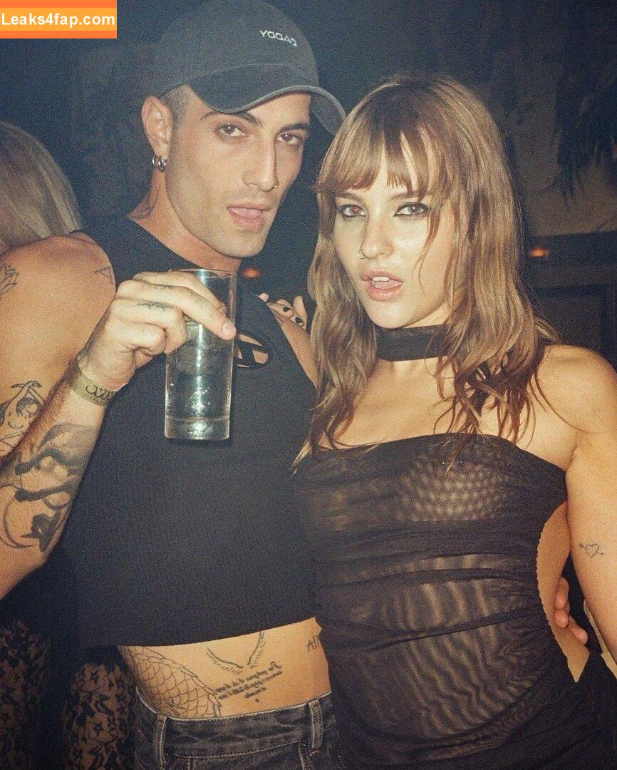 Victoria De Angelis / Maneskin bassist / vicdeangelis leaked photo photo #0532