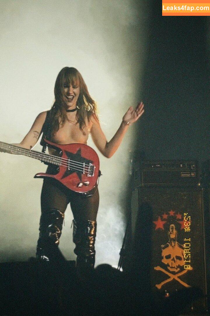 Victoria De Angelis / Maneskin bassist / vicdeangelis слитое фото фото #0539