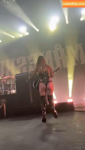 Victoria De Angelis photo #0083