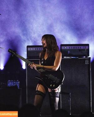 Victoria De Angelis фото #0224