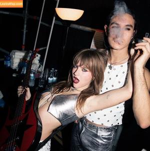 Victoria De Angelis фото #0247