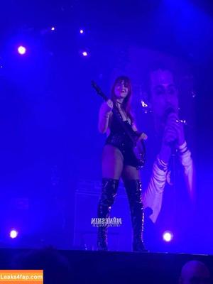 Victoria De Angelis фото #0324