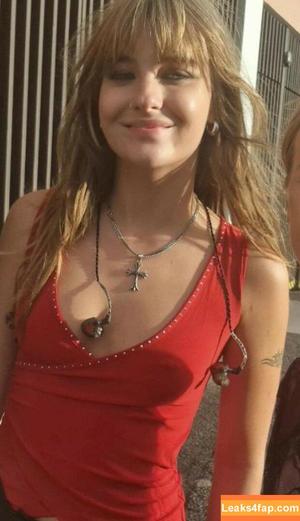 Victoria De Angelis фото #0488