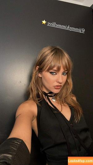 Victoria De Angelis фото #0531