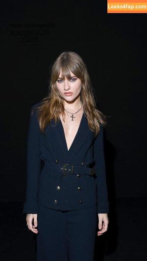 Victoria De Angelis фото #0632