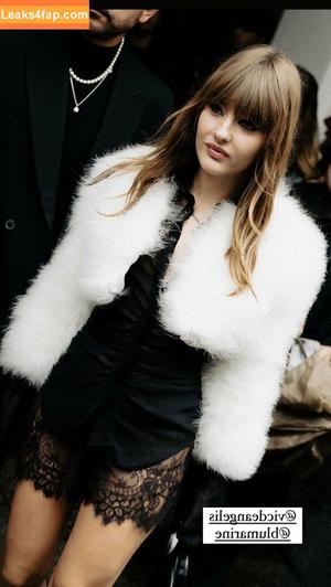 Victoria De Angelis фото #0639