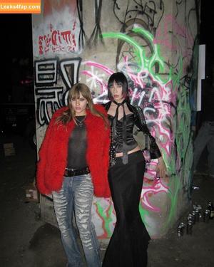 Victoria De Angelis фото #0640