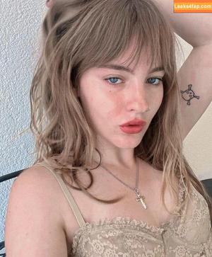 Victoria De Angelis фото #0647