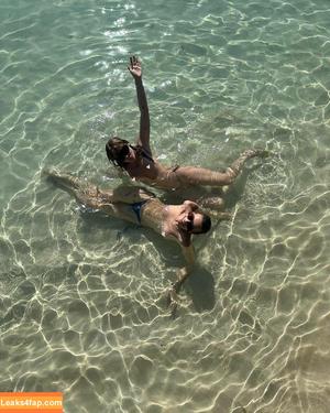 Victoria De Angelis фото #0705