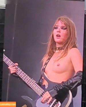 Victoria De Angelis фото #0779