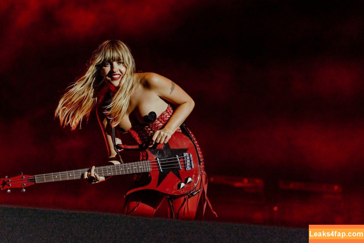 Victoria De Angelis / Maneskin bassist / vicdeangelis слитое фото фото #1025