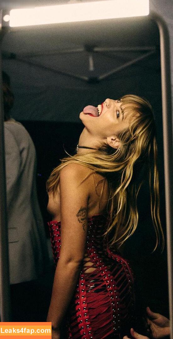 Victoria De Angelis / Maneskin bassist / vicdeangelis leaked photo photo #1057