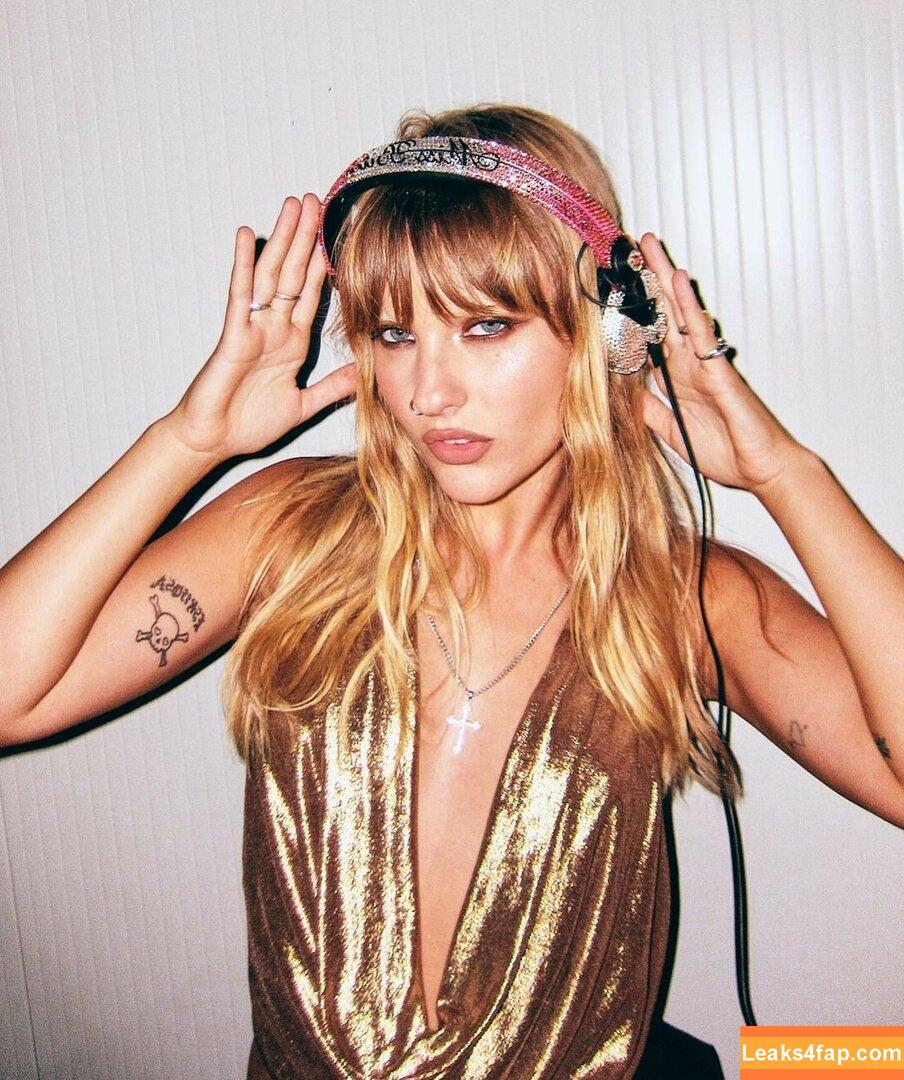 Victoria De Angelis / Maneskin bassist / vicdeangelis слитое фото фото #1078