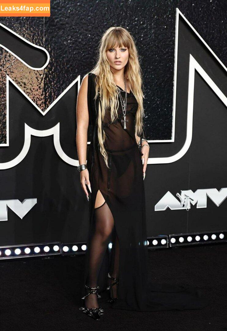 Victoria De Angelis / Maneskin bassist / vicdeangelis слитое фото фото #1136