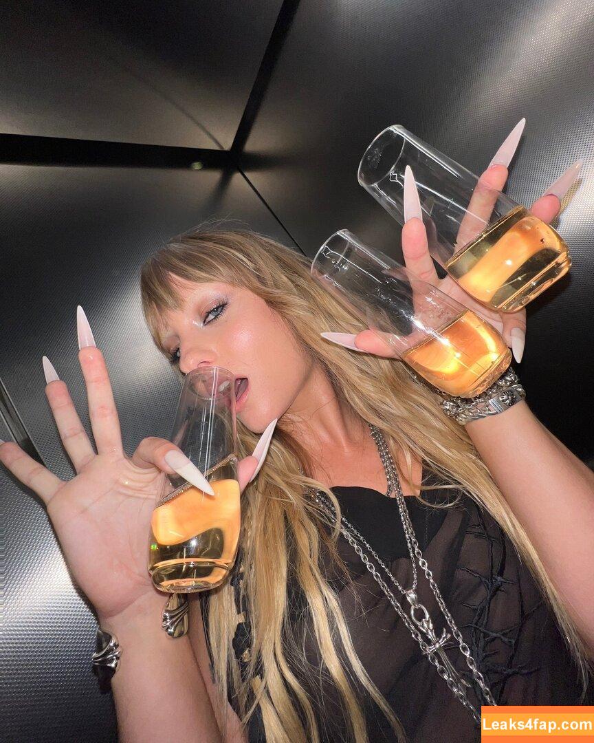 Victoria De Angelis / Maneskin bassist / vicdeangelis слитое фото фото #1153