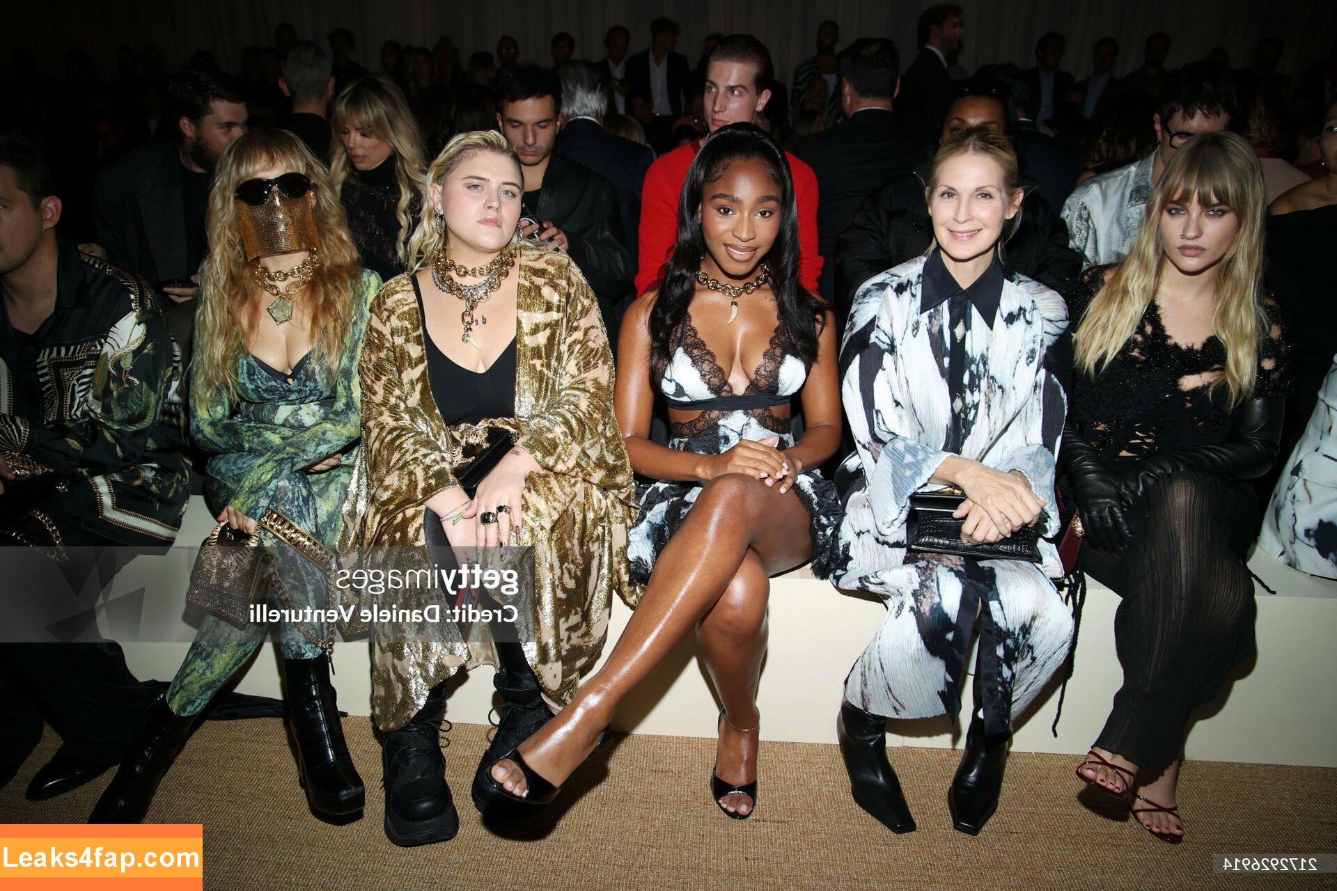 Victoria De Angelis / Maneskin bassist / vicdeangelis leaked photo photo #1232