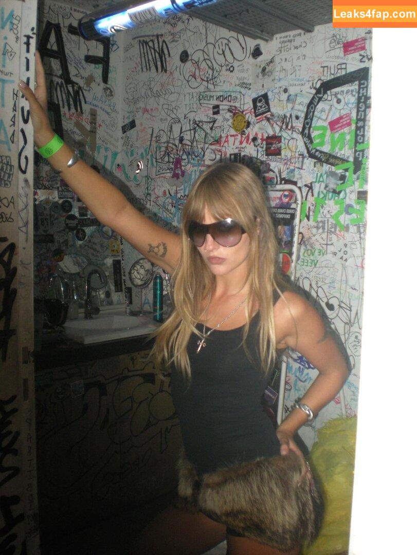 Victoria De Angelis / Maneskin bassist / vicdeangelis leaked photo photo #1622