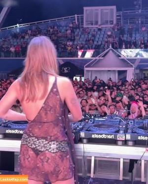 Victoria De Angelis фото #1010