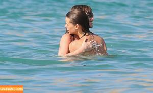 Victoria De Angelis фото #1013