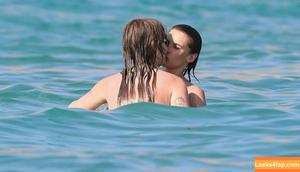 Victoria De Angelis фото #1016