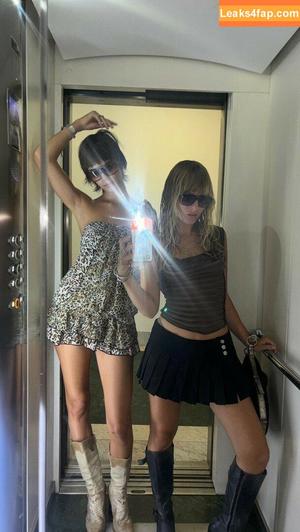 Victoria De Angelis фото #1110