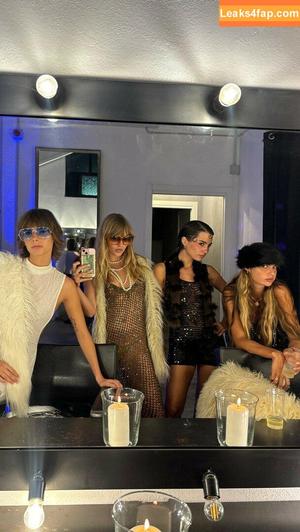 Victoria De Angelis фото #1127