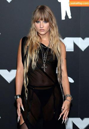 Victoria De Angelis фото #1141