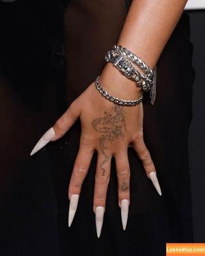 Victoria De Angelis фото #1160