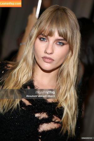 Victoria De Angelis фото #1220