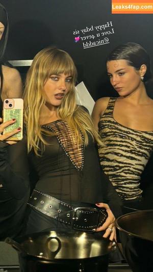 Victoria De Angelis photo #1258