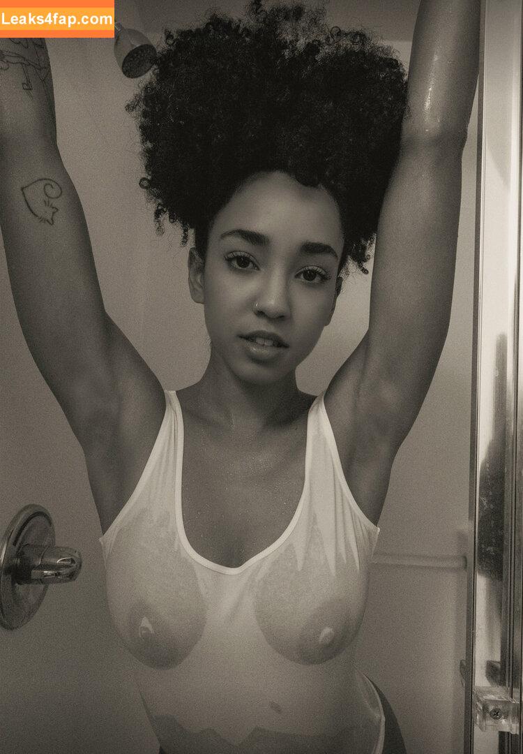 Victoria Esteve / curlswithv / fitmamainspires leaked photo photo #0003