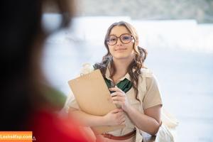 Victoria Grant photo #0101