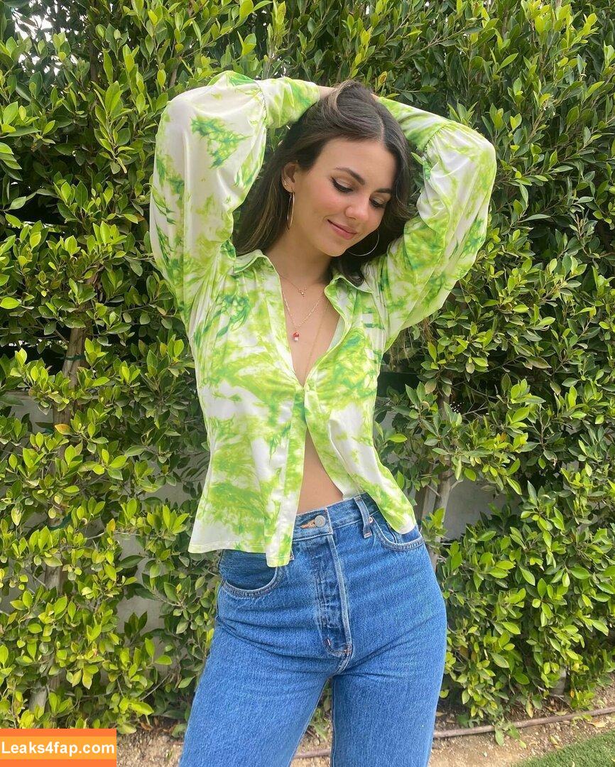 Victoria Justice / victoriajustice leaked photo photo #0185