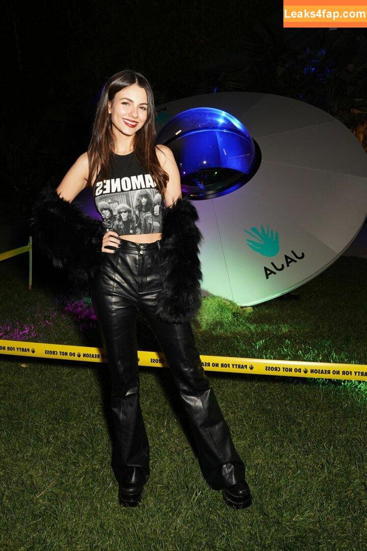Victoria Justice / victoriajustice leaked photo photo #0350