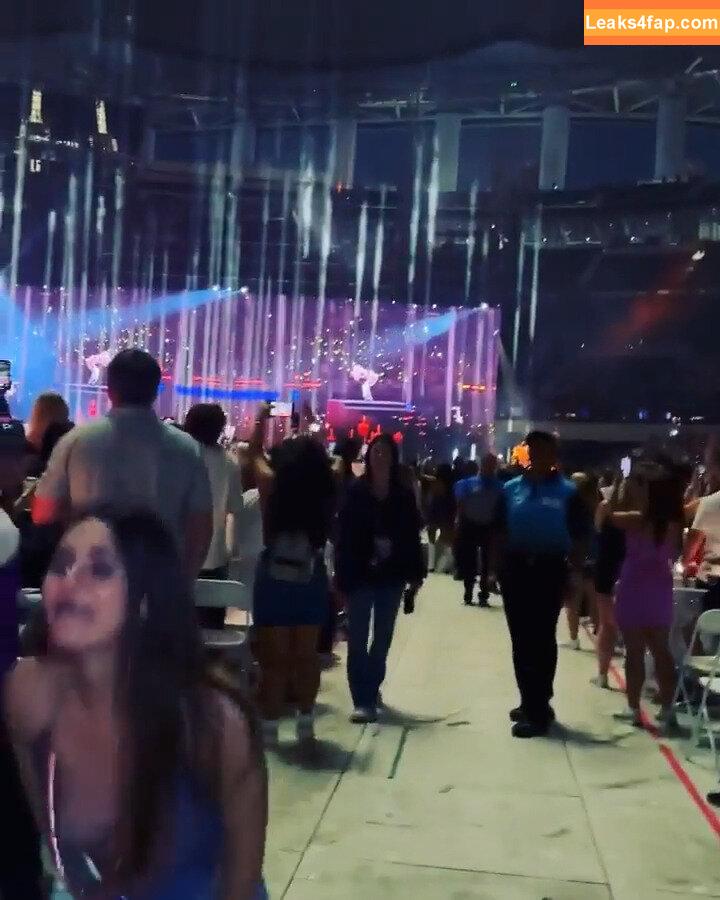 Victoria Justice / victoriajustice leaked photo photo #0855