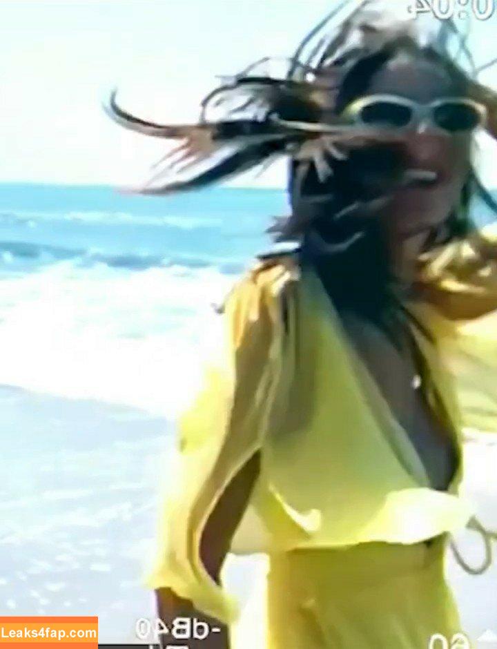 Victoria Justice / victoriajustice leaked photo photo #1740