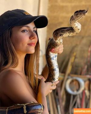 Victoria Justice photo #1075