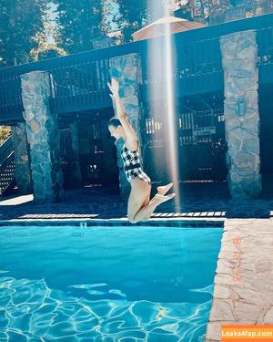 Victoria Justice photo #1096