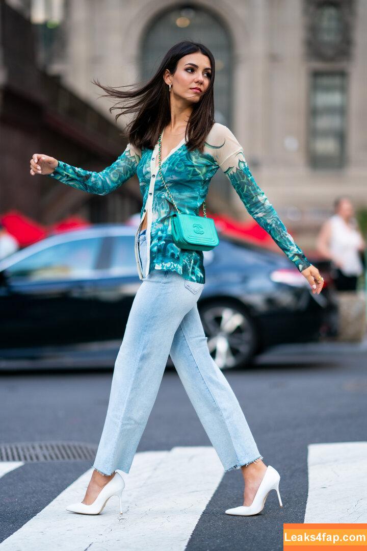 Victoria Justice / victoriajustice leaked photo photo #2037